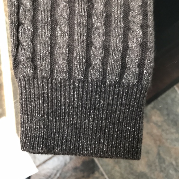 New York and Company gray button down sweater size medium. NWOT - Picture 4 of 6